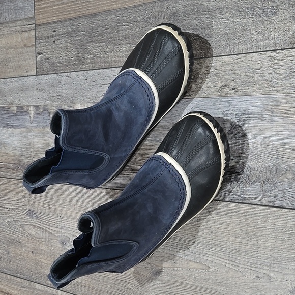 Sorel rain boots navy size 7.5 - Picture 2 of 5